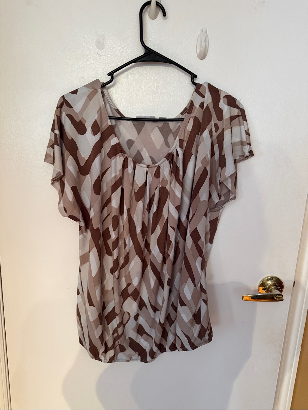 New York & Company Brown and Cream Geometric Scoop Neck Top